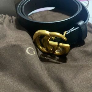 GG Marmont thin leather belt stylish and priced to sell.